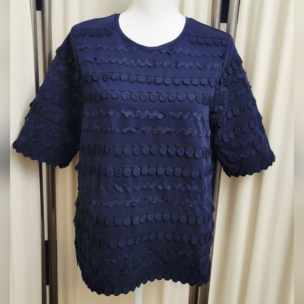 NWOT Chico’s Navy Blue Textured Top — Size Medium